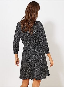 Vestido pontilhado em forma cruzada - Kiabi