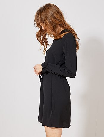 Mulher do 34 até 48 - Vestido preto com decote folheado - Kiabi