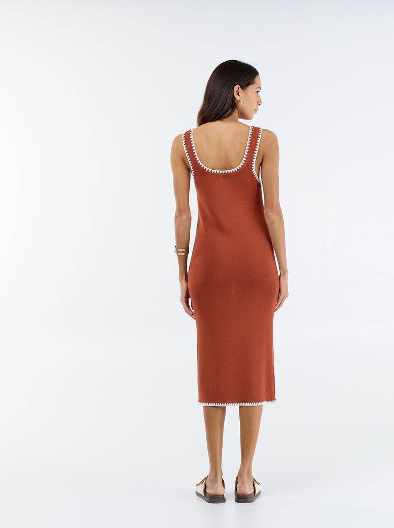 Vestido reto em malha de tricô Castanho - Kiabi