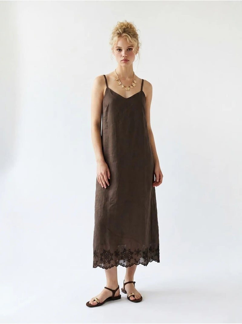 Vestido slip midi em linha a bordado mixray Castanho - Kiabi
