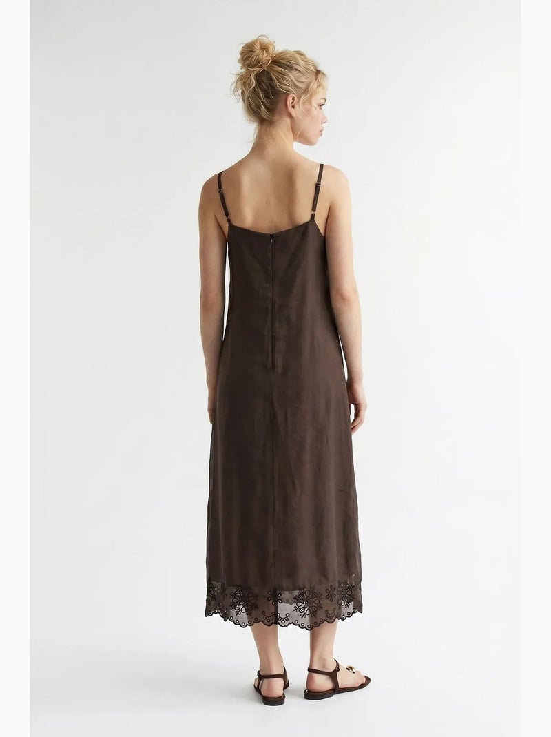 Vestido slip midi em linha a bordado mixray Castanho - Kiabi