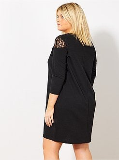 Vestido soltinho com renda na parte superior - Kiabi