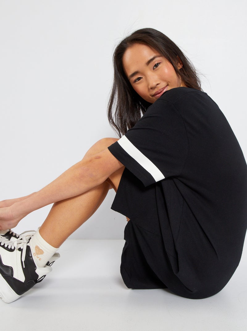 Vestido t-shirt com estampado à frente PRETO - Kiabi