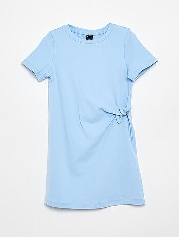 Vestido t-shirt com laço lateral