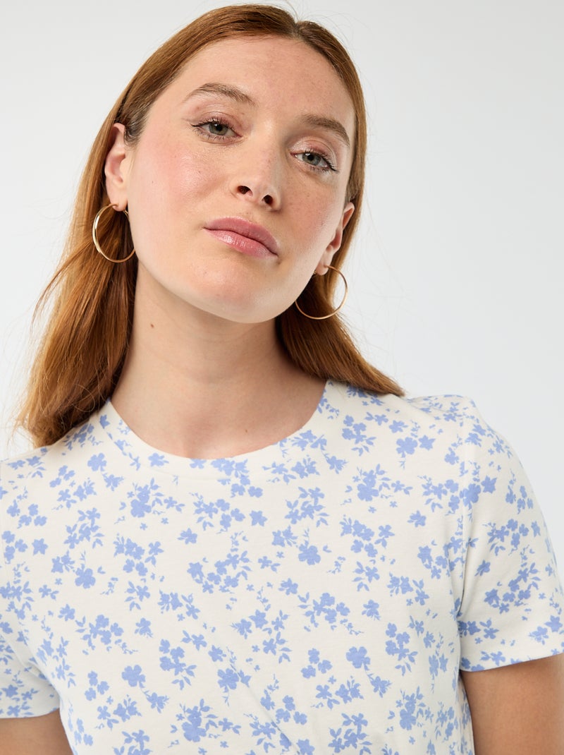 Vestido T-shirt Curto com Nó Decorativo Bege - Kiabi