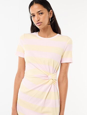 Vestido T-shirt Curto com Nó Decorativo