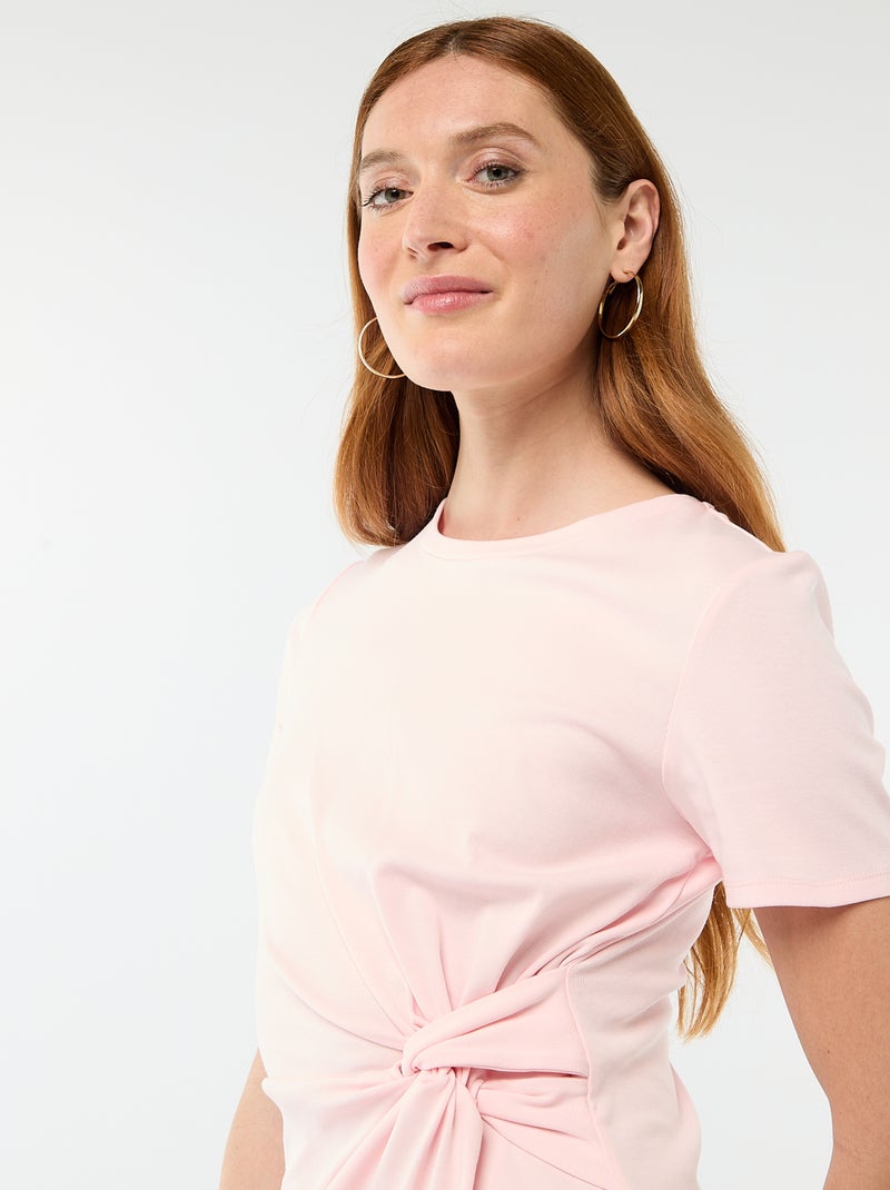 Vestido T-shirt Curto com Nó Decorativo Rosa - Kiabi