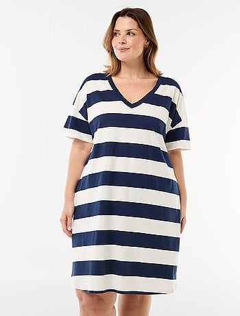 Vestido T-shirt Curto de Manga Curta