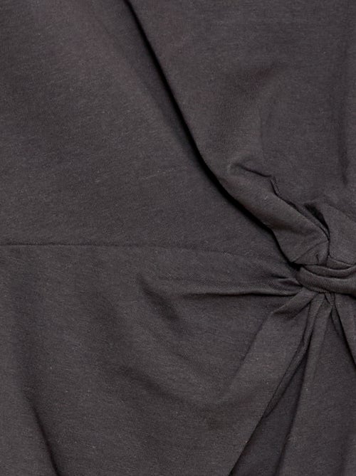 Vestido T-shirt Midi com Laço Decorativo na Frente - Kiabi