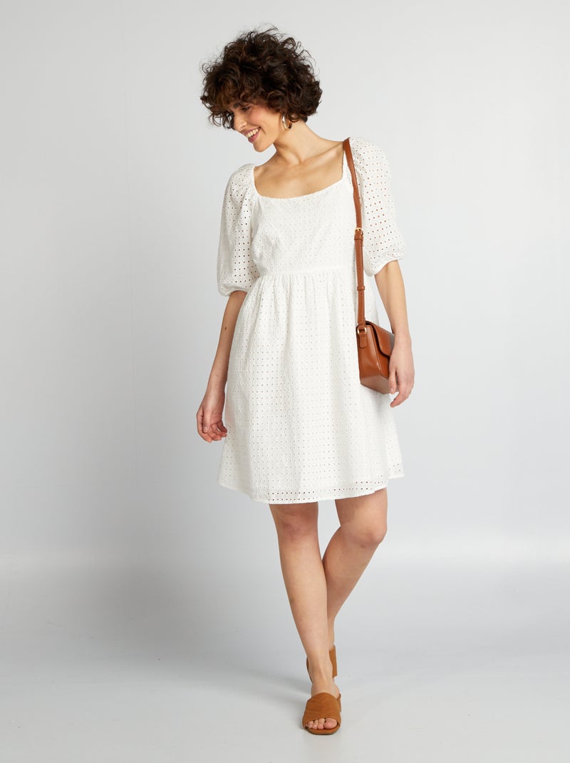 Vestido tipo balão em bordado ajurado Branco - Kiabi