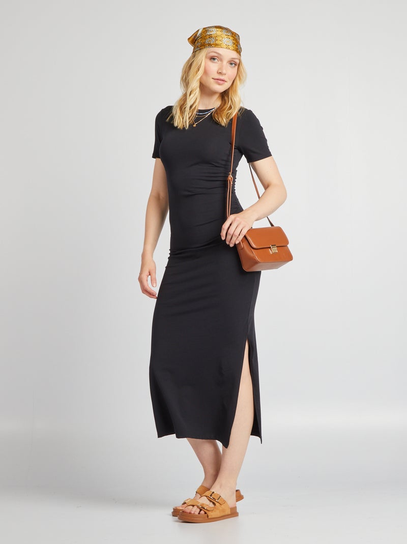 Vestido tipo t-shirt midi afunilado Preto - Kiabi