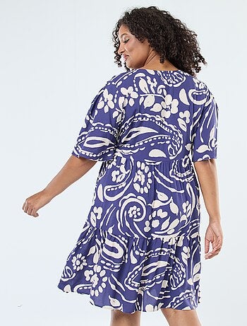 Vestido trapézio estampado com base com folhos