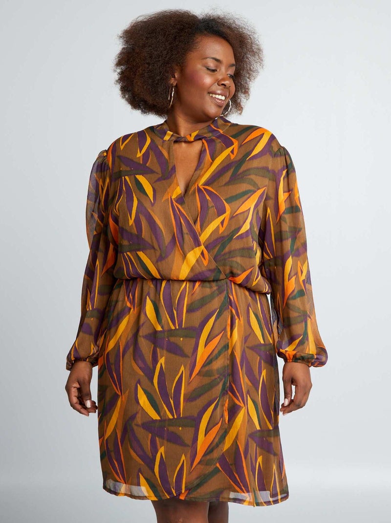 Vestido trespassado com estampado folhas MARROM - Kiabi