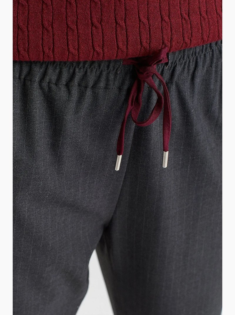 Women's calças jogger em crepe de poliéster dilvin Cinza-preto - Kiabi