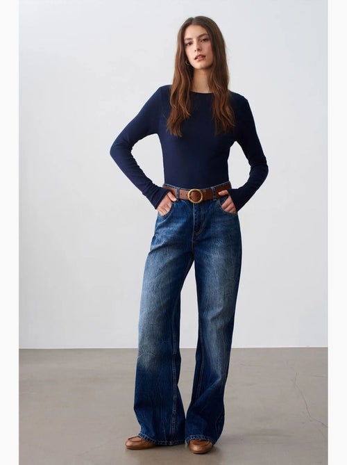 Women's camisola canelada com decote barco slim fit dilvin - Kiabi Women's camisola canelada com decote barco slim fit dilvin - Kiabi